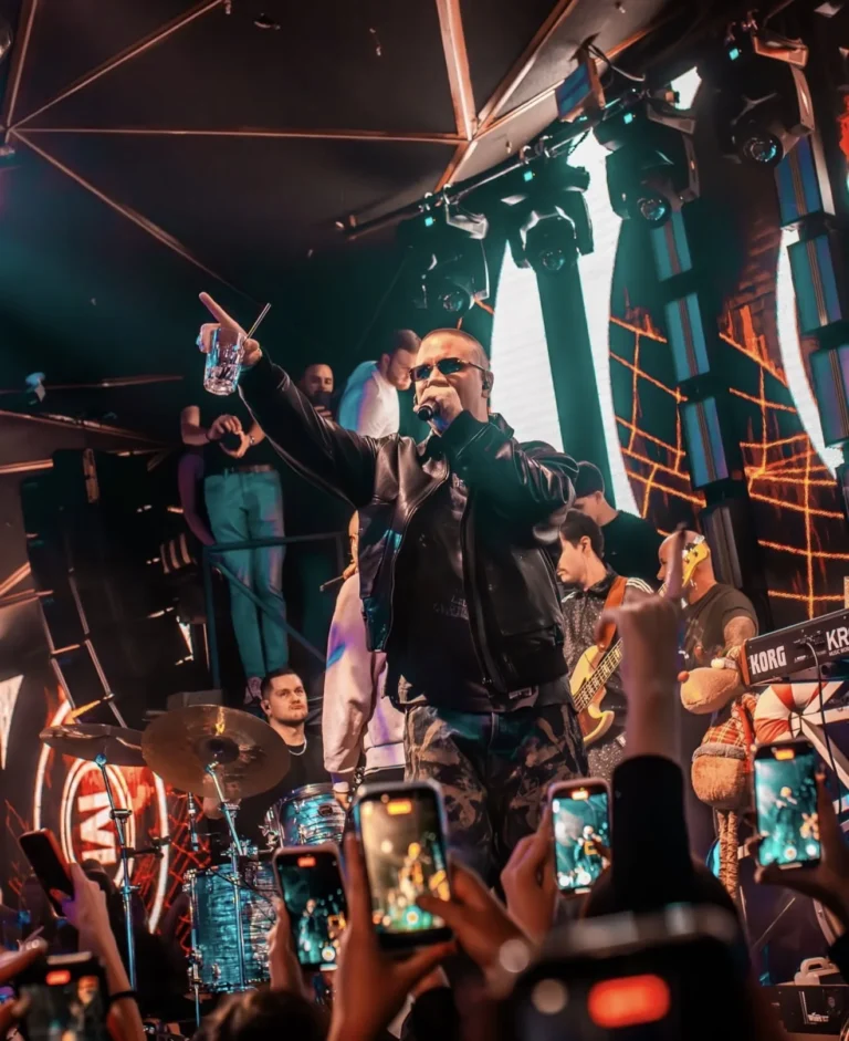 Live performances at Freestyler Winter Stage