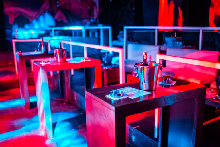 Standing table at Freestyler Winter Stage